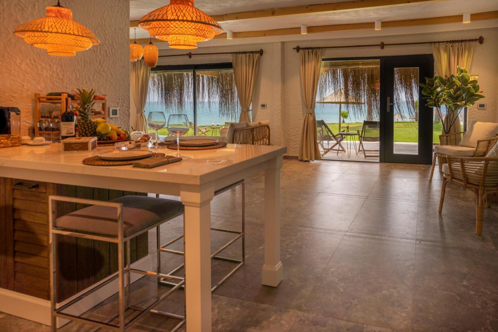 Flora Garden Beach Hotel - Adults Only 16 Plus - Couples Concept Kızılot エクステリア 写真