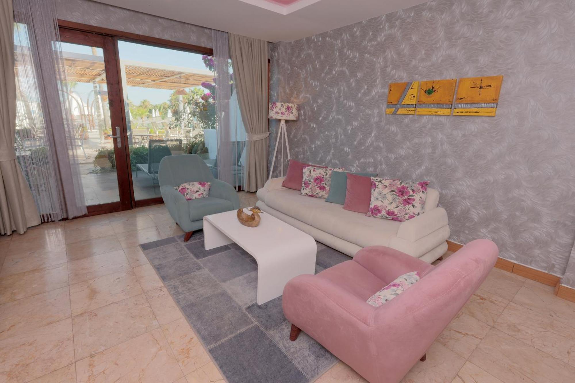 Flora Garden Beach Hotel - Adults Only 16 Plus - Couples Concept Kızılot エクステリア 写真