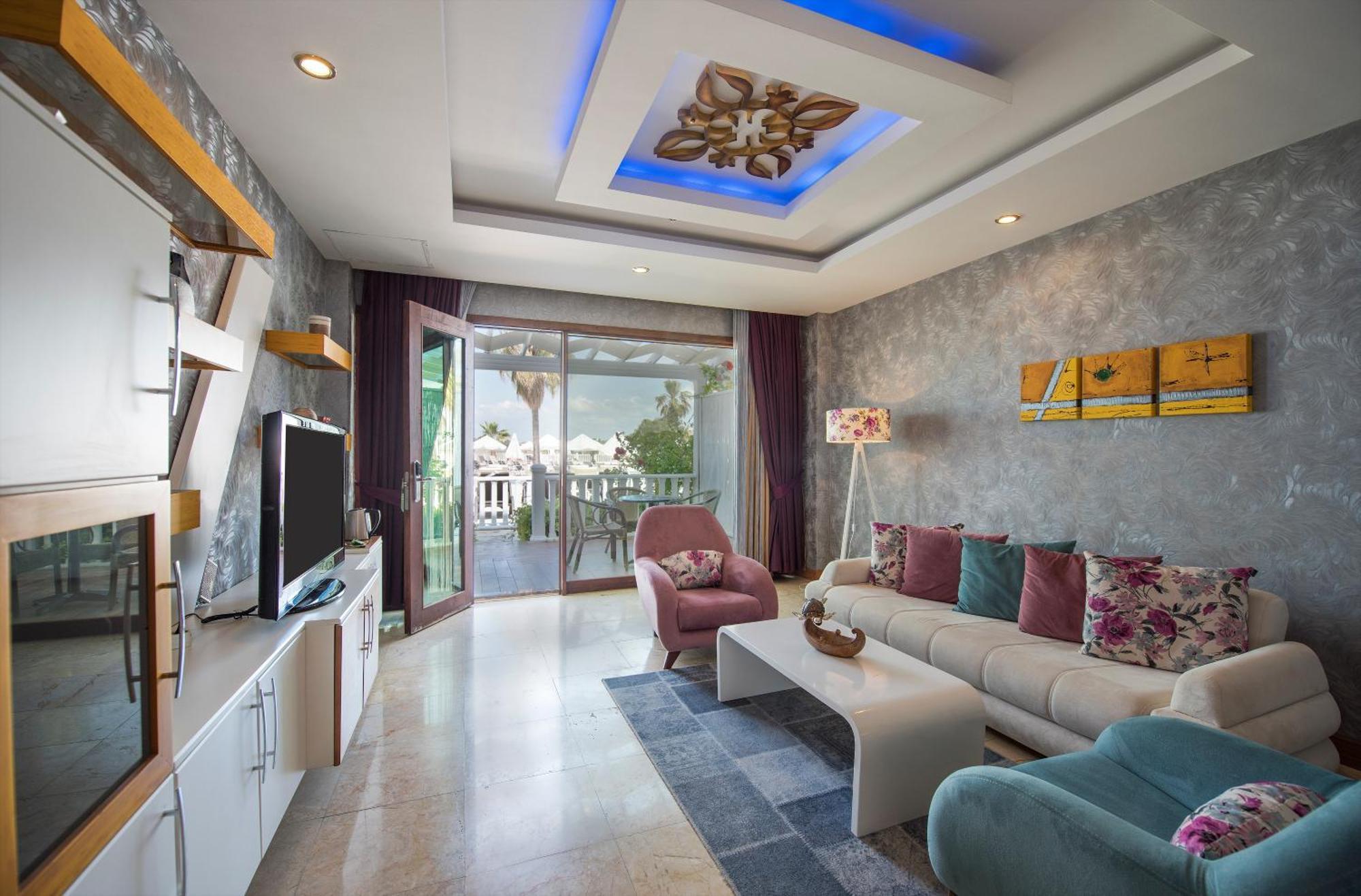 Flora Garden Beach Hotel - Adults Only 16 Plus - Couples Concept Kızılot エクステリア 写真