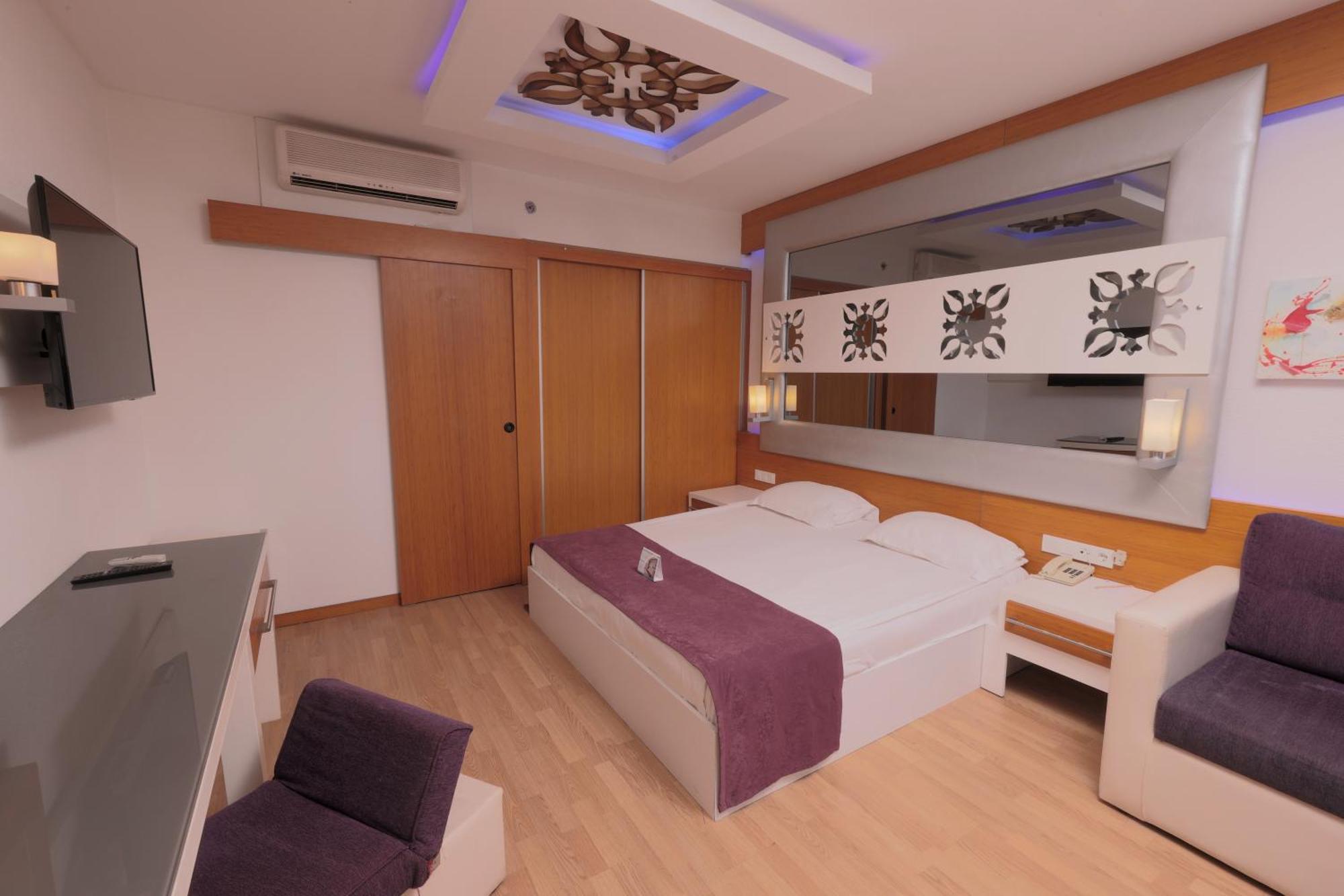 Flora Garden Beach Hotel - Adults Only 16 Plus - Couples Concept Kızılot エクステリア 写真